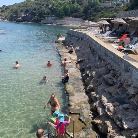 Sevinc Papatya House *