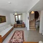 Sevinc Papatya House *